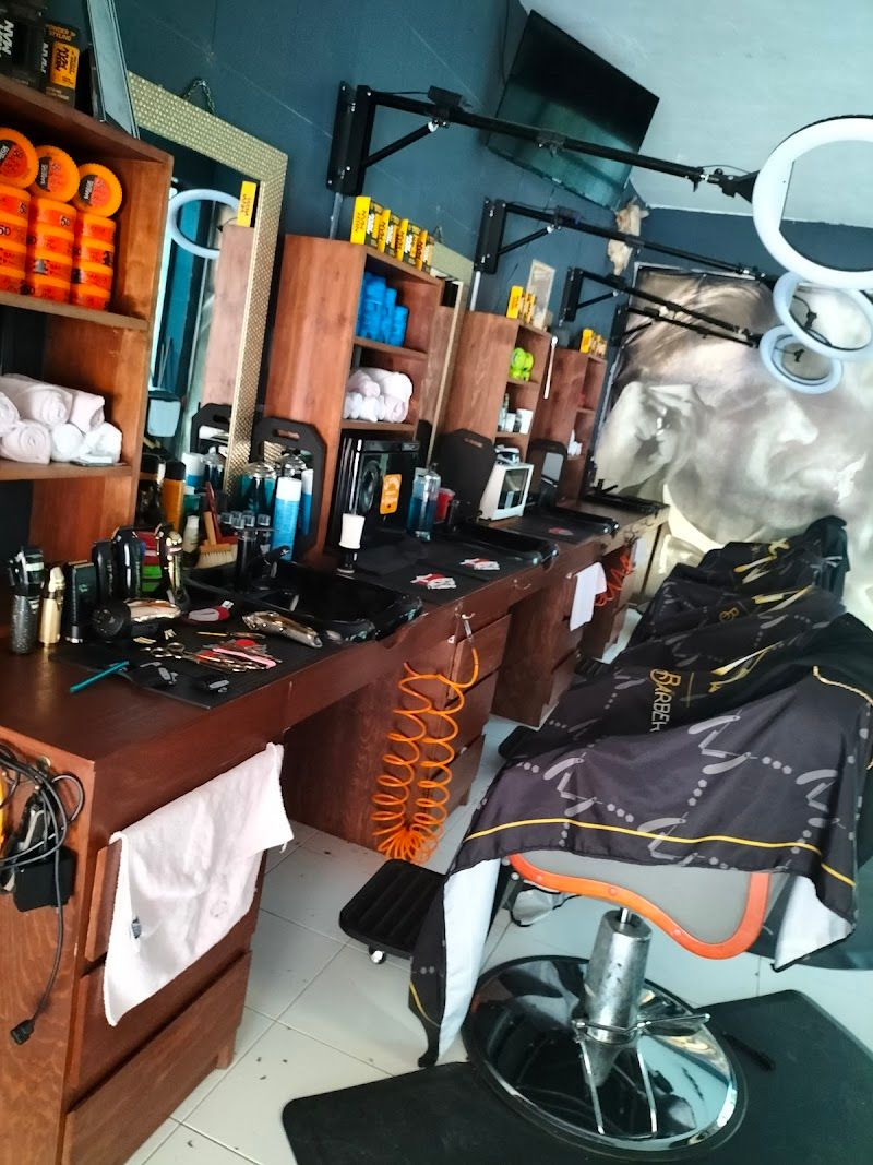Max Barber Shop