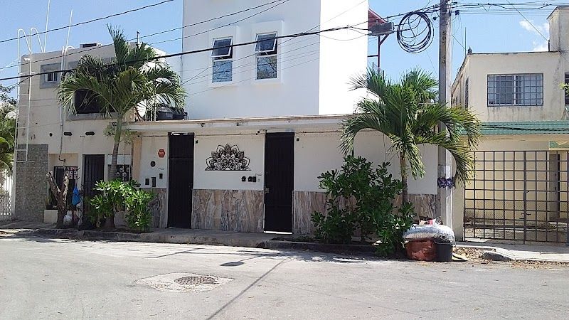 Cancún Hotel Boutique & Hostal