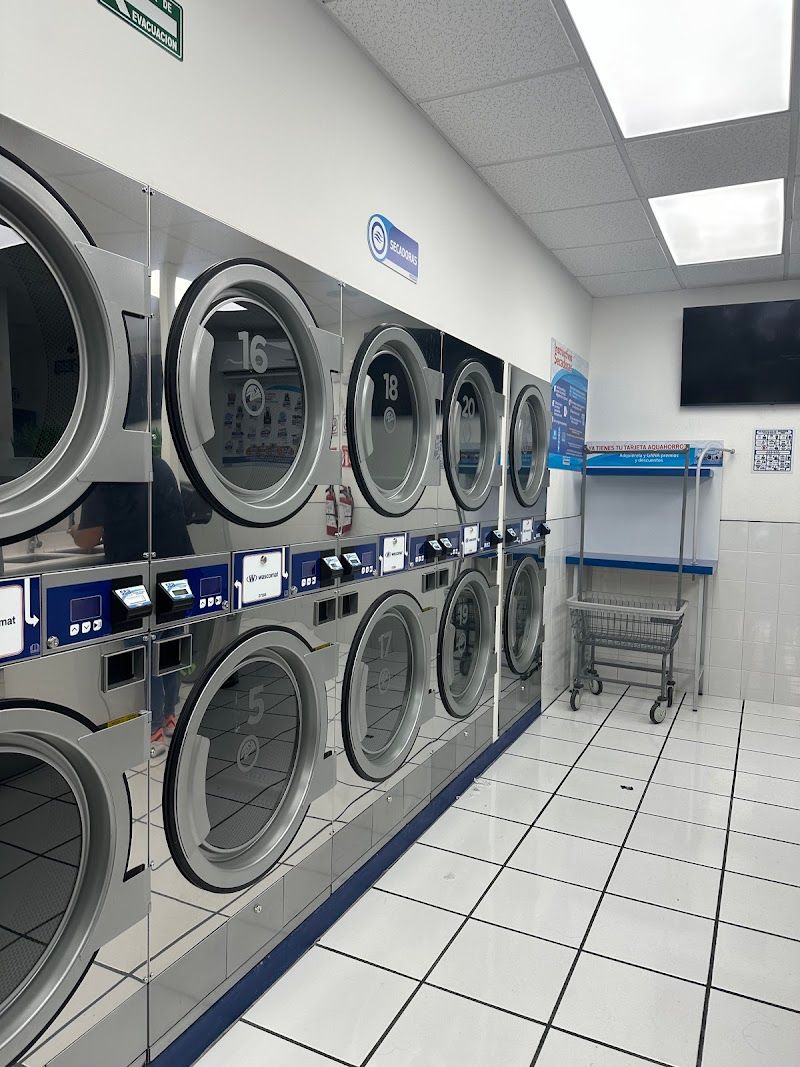 AquaMatic Lavanderías La Luna