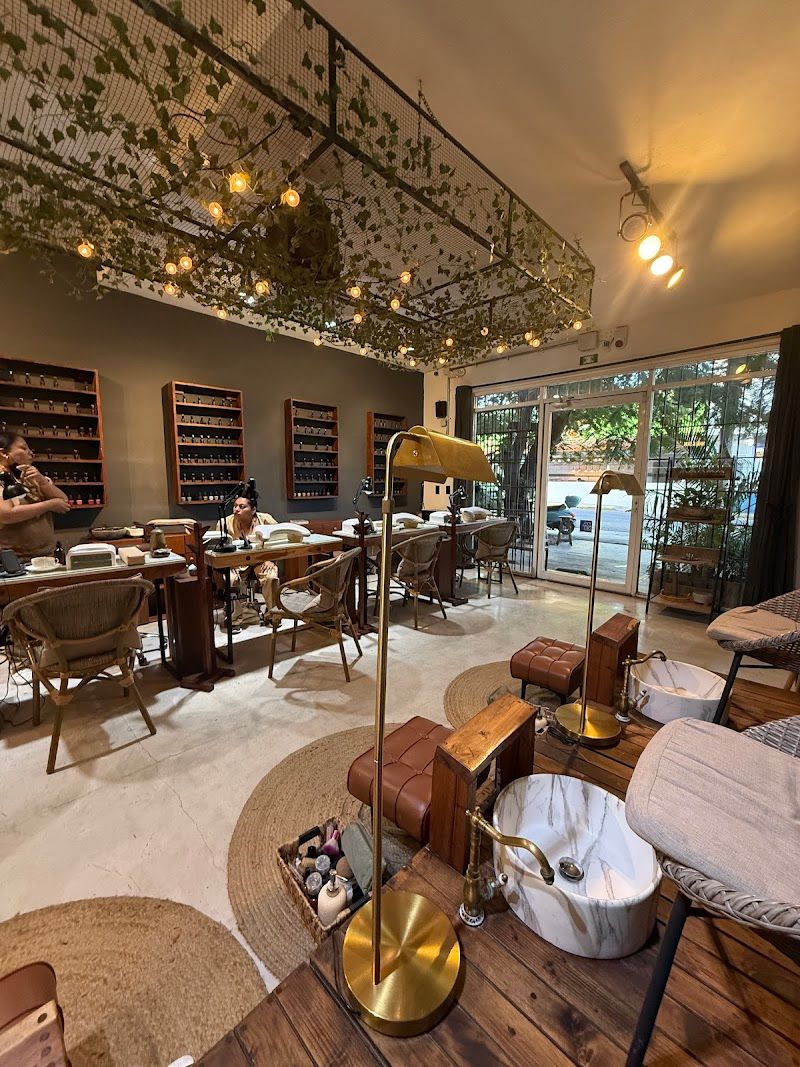 Younik Tulum Nails Spa