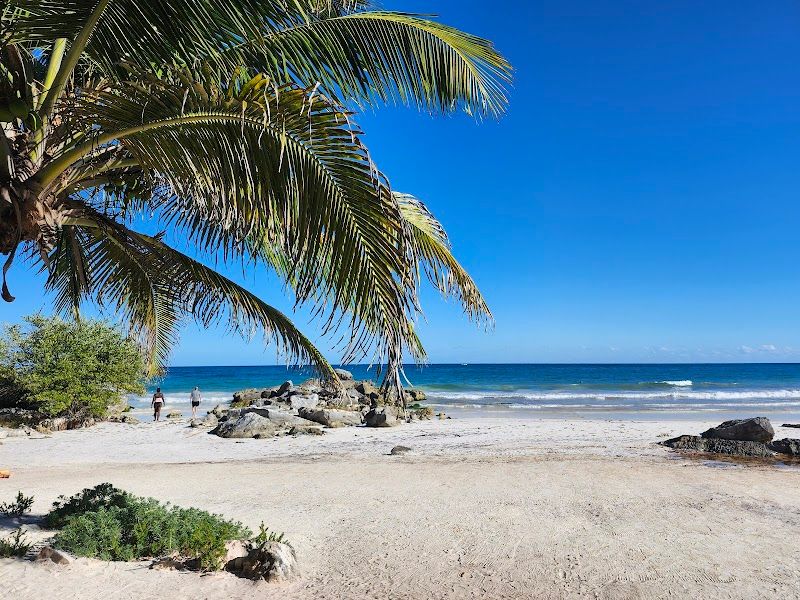PLAYA MAYA playa pública