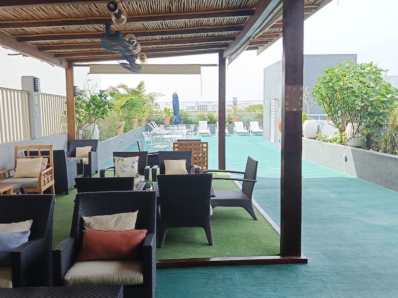 Bee Bar Rooftop
