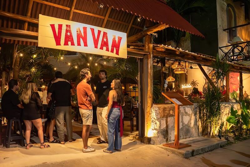 VANVAN Sazón, Ron & Son