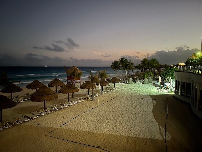 Royal Sunset Beach Club