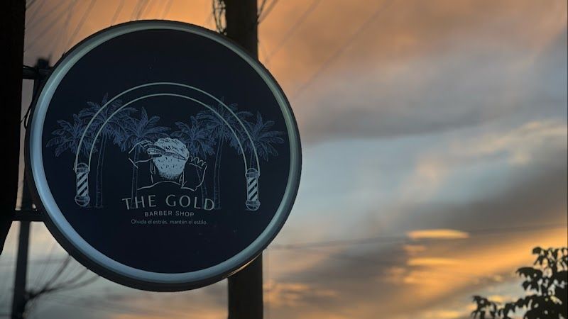 THE GOLD BARBER SHOP