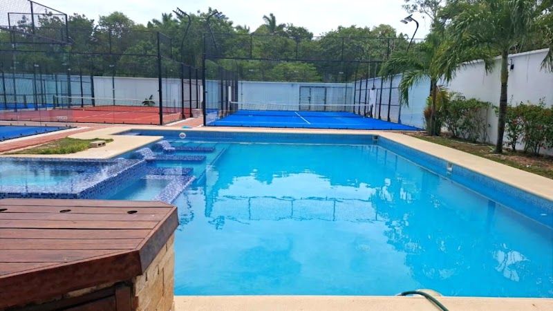 Padel Sport Huayacan