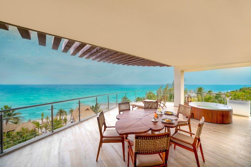 MVNGATA Beach Club & Rooftop