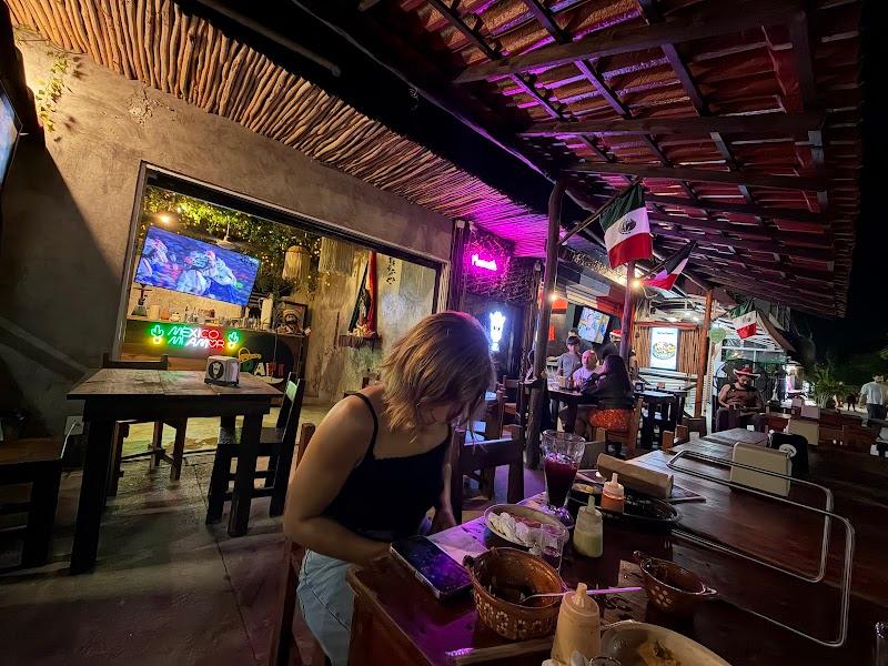 Papi Chulo RestBar