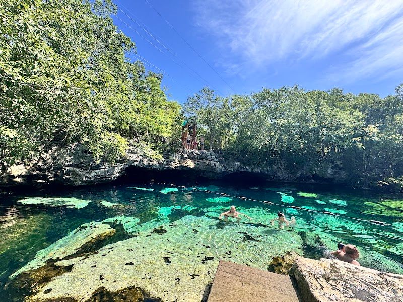 Cenote Azul