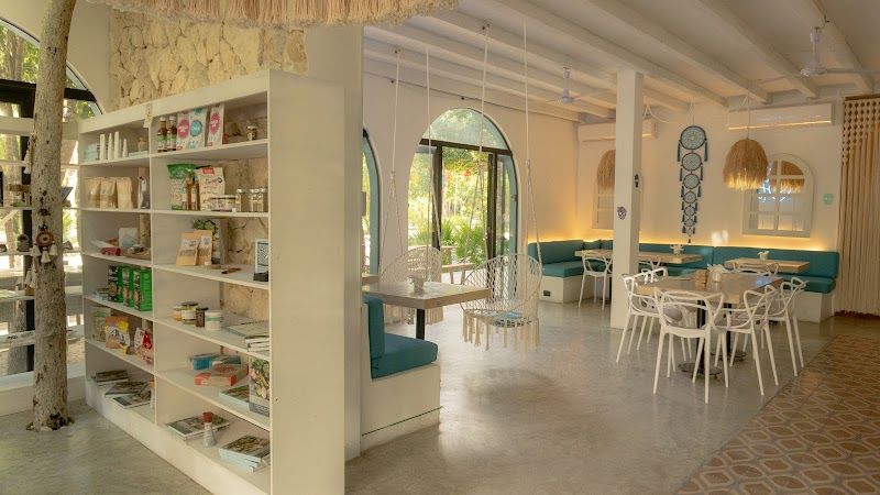Kuxtal Organic café