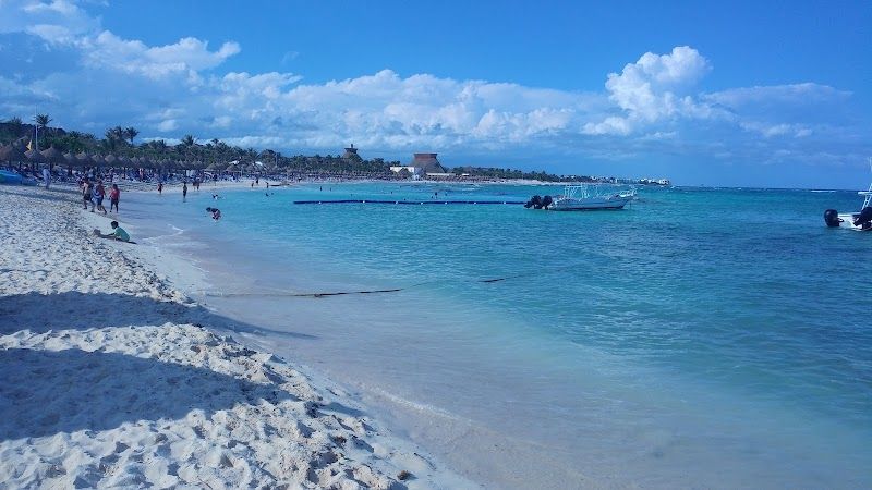 Acceso público a la playa
