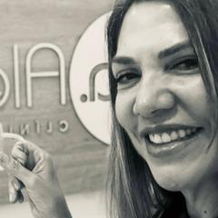 Dr. Alejandra Arrechedera
